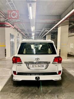 تويوتا لاندكروزر